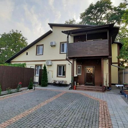ホテルLife House Berezan エクステリア 写真